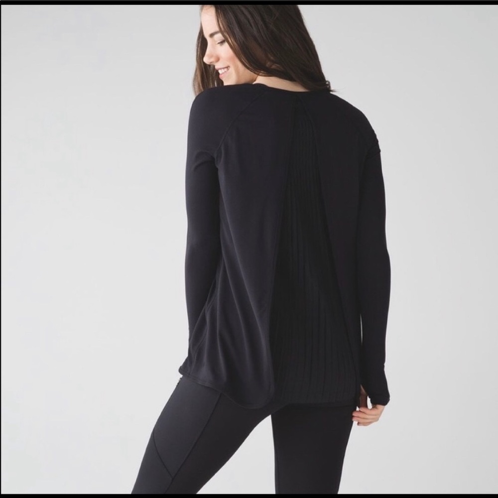 Lululemon Making Moves pleated longsleeve